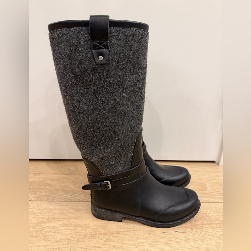 UGG Black and Gray boots